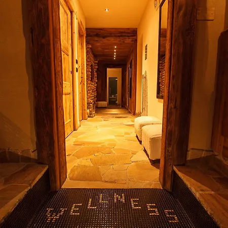 Au Coeur Des Neiges Resort Spa & Free E-Bike Courmayeur