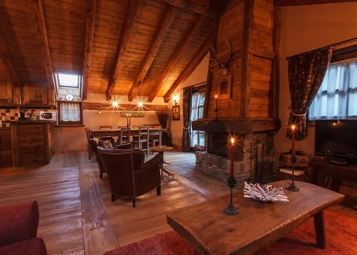 Au Coeur Des Neiges & Free E-bike クールマイユール