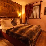 Au Coeur Des Neiges Resort Spa & Free E-Bike Resort Courmayeur