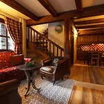 Resort Au Coeur Des Neiges Resort Spa & Free E-Bike