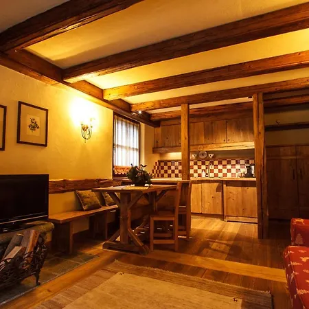 Au Coeur Des Neiges Resort Spa & Free E-Bike Resort Courmayeur