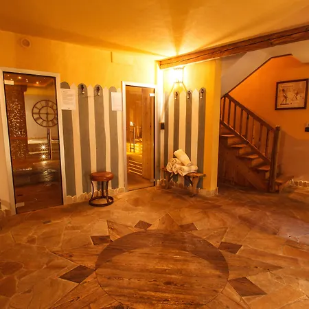 Au Coeur Des Neiges Resort Spa & Free E-Bike Courmayeur