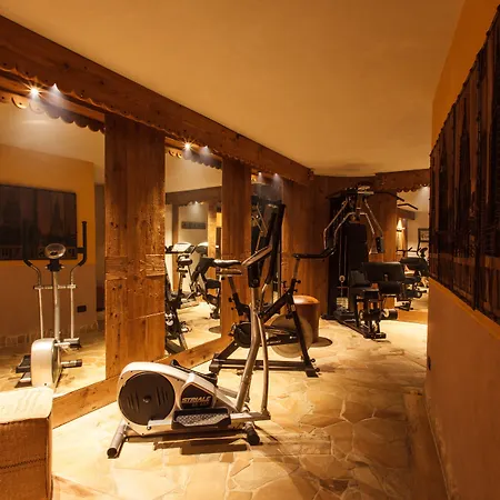 Resort Au Coeur Des Neiges Resort Spa & Free E-Bike 4*