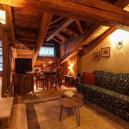 Au Coeur Des Neiges & Free E-bike Courmayeur