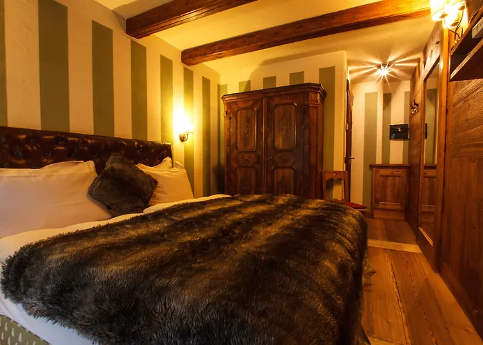 Au Coeur Des Neiges Resort Spa & Free E-Bike Resort Courmayeur