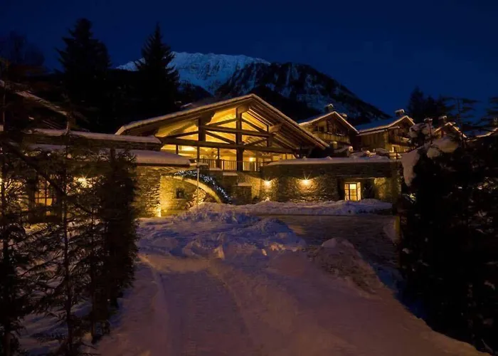 Resort Au Coeur Des Neiges Resort Spa & Free E-Bike 4*